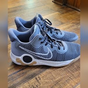 Men's Nike Athletic Shoe